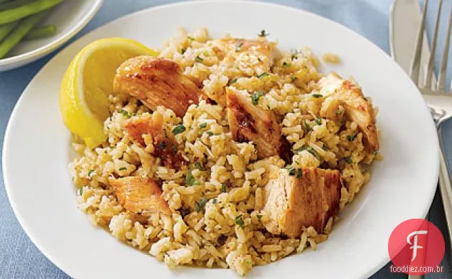 Peitos de frango Lemony com arroz