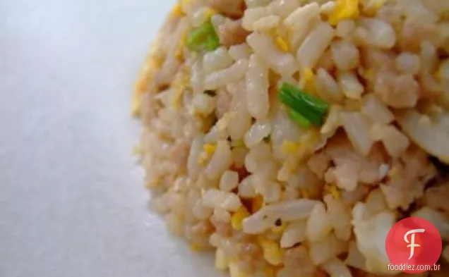 Baixo G. I. arroz vegetal Tailandês picante com coentro