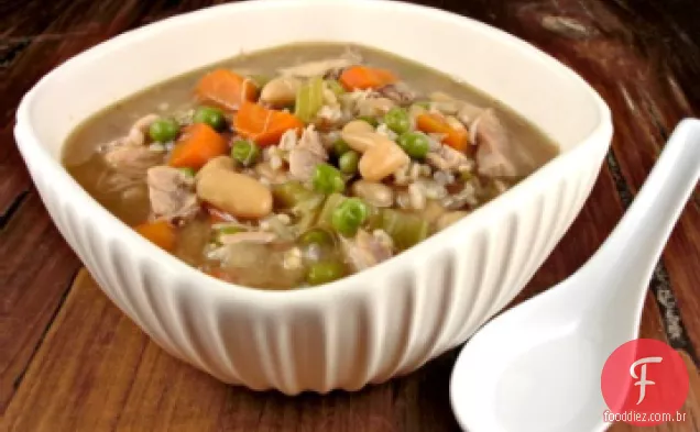 Arroz selvagem e sopa de Peru