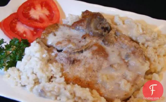 Costeletas De Porco Assadas Com Arroz