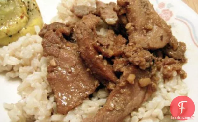 Carne De Porco Salteada Com Gengibre E Alho