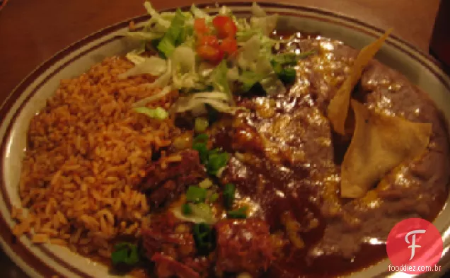 Arroz mexicano picante e milho com feijão