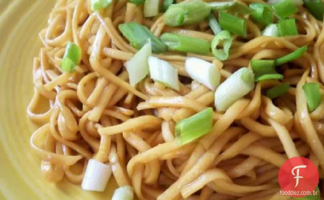 Simples Gergelim Soja Macarrão Oriental
