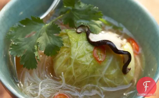 Envoltórios De Repolho De Porco E Arroz Com Macarrão De Celofane