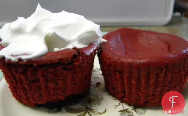 Red Velvet Cheesecake Cupcakes