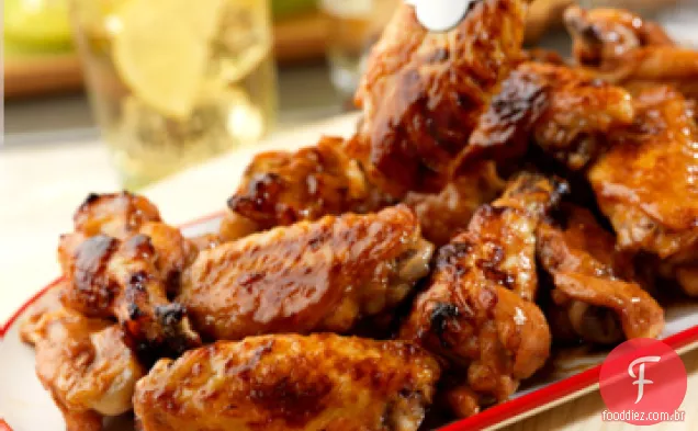Dedo Lambendo Boas Asas De Frango