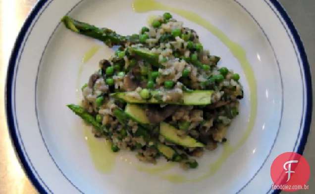 Risoto de cogumelos e espargos