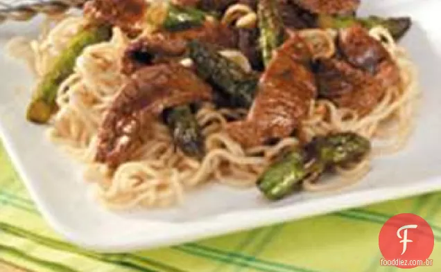 Espargos Beef Lo Mein