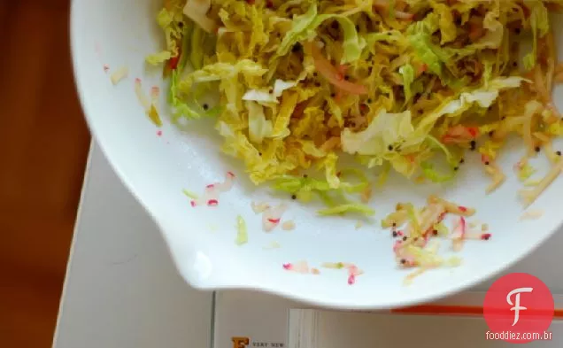 Repolho Savoy Slaw Com Molho De Maçã Vinagrete E Sementes De Mostarda