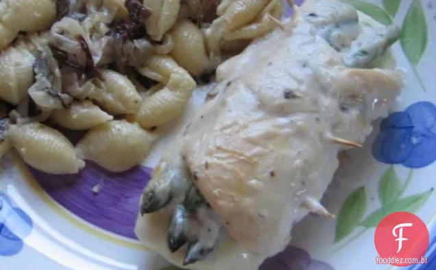 Conchas de macarrão com cogumelos Portabella e molho Boursin
