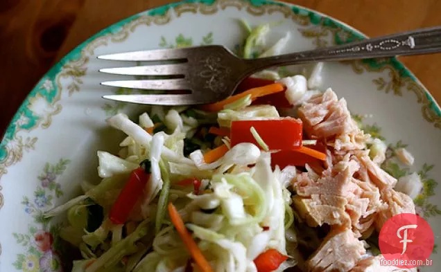Salada De Repolho Doce E Picante