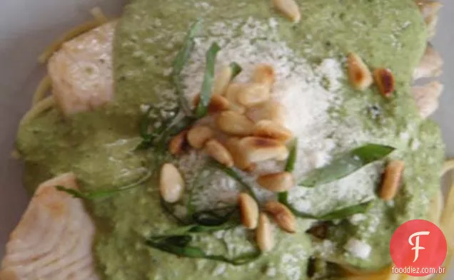 Peixe Grelhado Com Molho Pesto