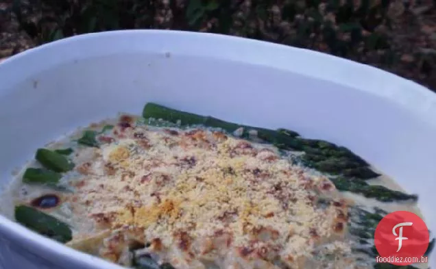 Espargos Com Molho Gorgonzola