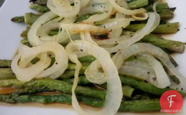 Espargos Assados Com Cebola