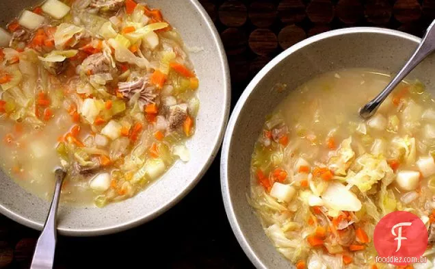 Sopa de repolho de Veselka