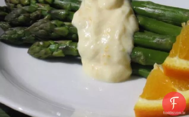 Espargos Com Molho De Laranja Com Baixo Teor De Gordura