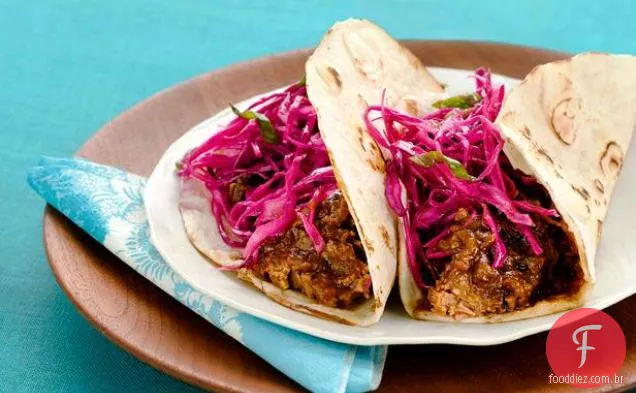 Tacos De Peito Com Repolho Roxo