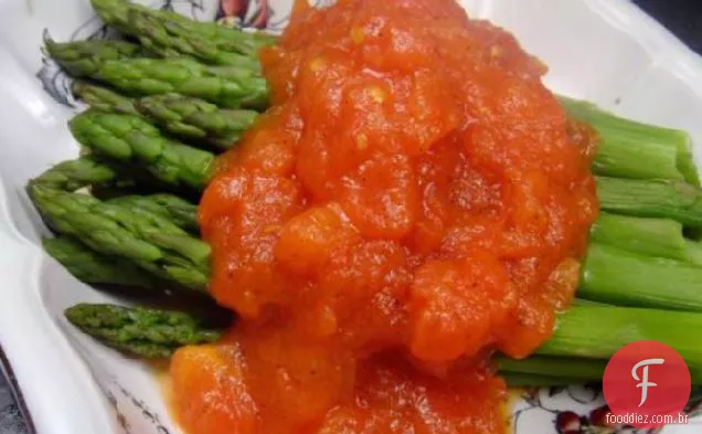 Espargos Com Tomate Quente Vinagrette