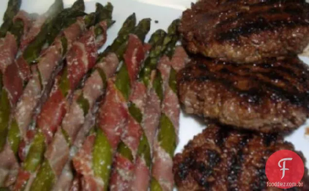Espargos Assados Envoltos Em Prosciutto