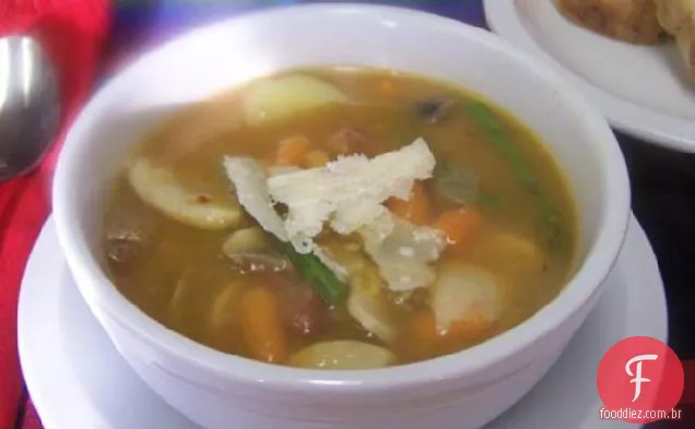 Lite e fácil sopa de legumes Primavera