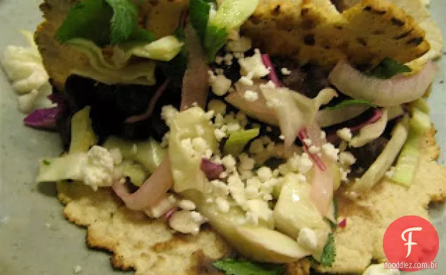 Tacos Crocantes De Feijão Preto Com Queijo Feta E Repolho