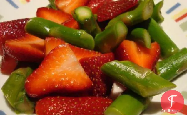 Salada De Espargos De Morango