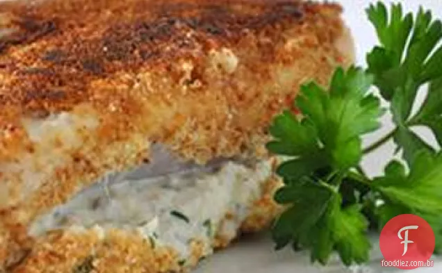 Peitos de frango recheados com carne de caranguejo