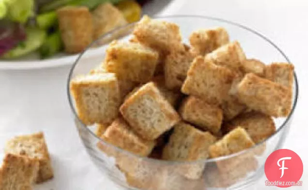 Sal marinho de grãos inteiros e Croutons de alho