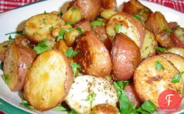 Alho Assado-Erva Batatas Novas