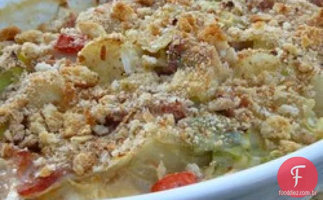 Repolho recortado com presunto e queijo
