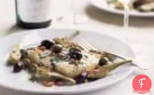 Peixe Com Azeitonas, Pinhões, Manjericão E Vinho