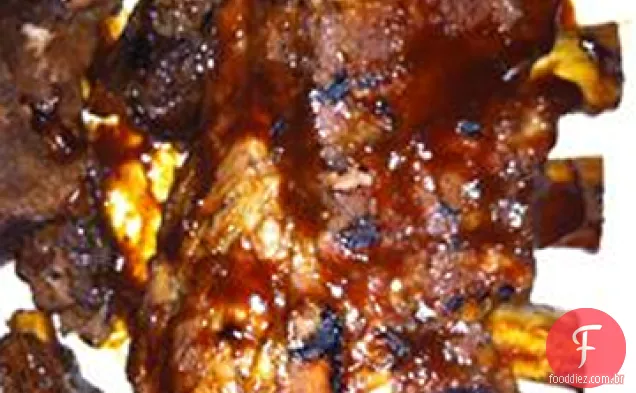 Costelas De Estilo Country De Bordo De Fogão Lento