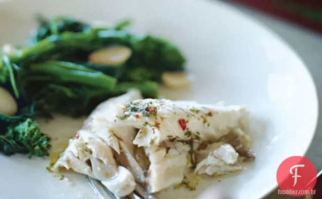 Robalo salgado com molho de erva limão Chile (Branzino Sotto Sale con Salmoriglio)