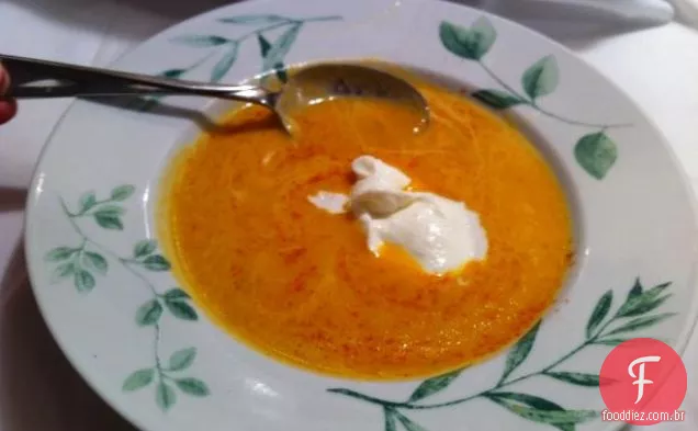 Sopa de alho-poró e cenoura