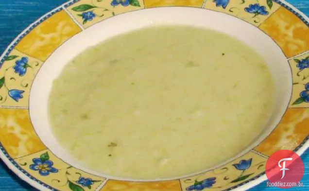 Sopa De Batata Francesa Com Alho-Poró