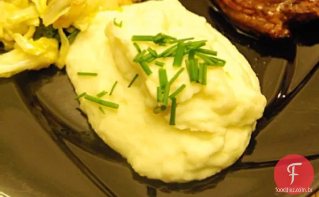 Purê de batatas e alho-poró com tomilho
