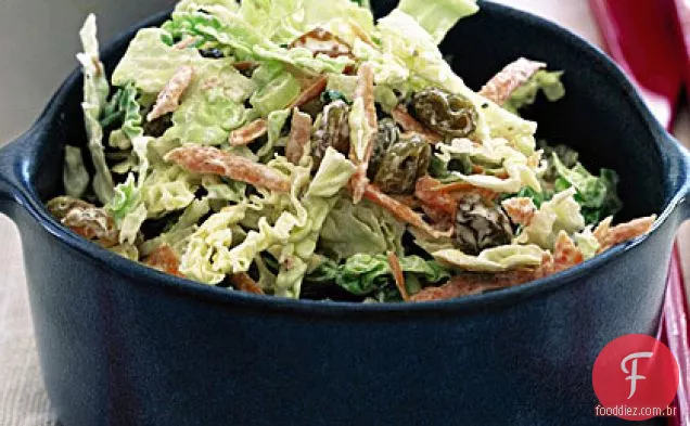 Salada de repolho com com cominho e passas
