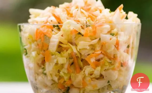 Salada De Repolho Doce E Picante