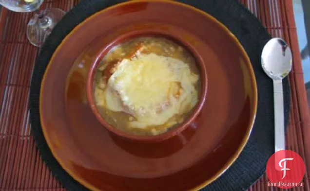 Sopa De Três Cebolas