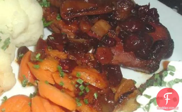 Costeletas De Porco Com Cranberries (Panela De Barro)