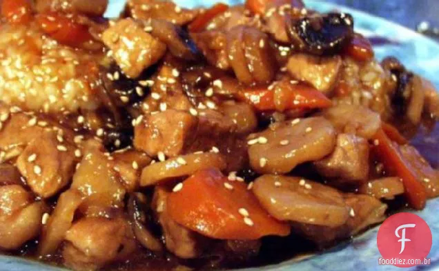 Carne de porco chinesa picante para o pote de Barro