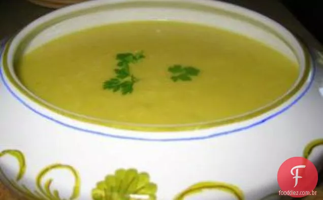 Sopa de alho-poró e batata