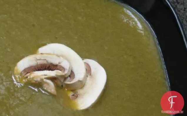 Creme vegetariano de sopa de cogumelos