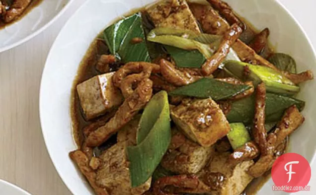 Fritar carne de porco e Tofu
