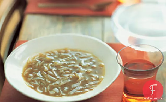 Sopa de cebola com cidra de maçã
