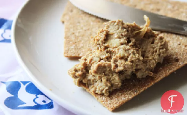 Fígado picado com cebola caramelizada