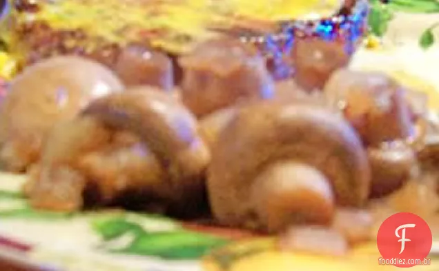 Cogumelos Cor De Vinho