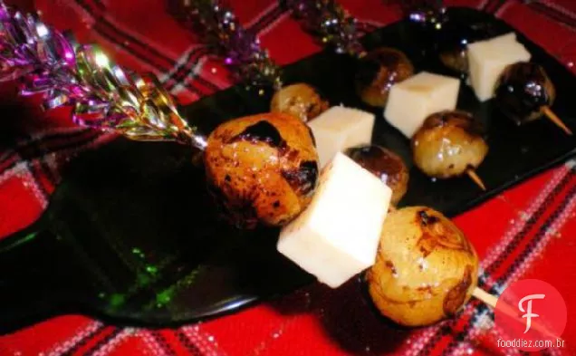 Picaretas de cebola e queijo balsâmico