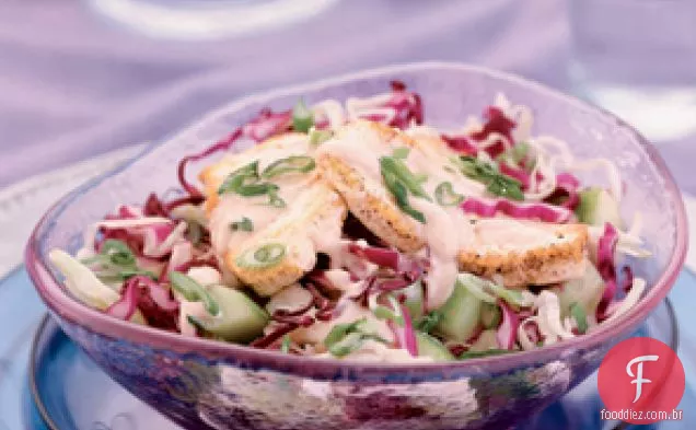 Salada De Tofu E Repolho Com Molho De Amendoim