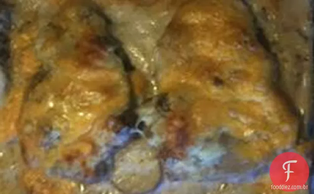 Costeleta de porco e caçarola de batata